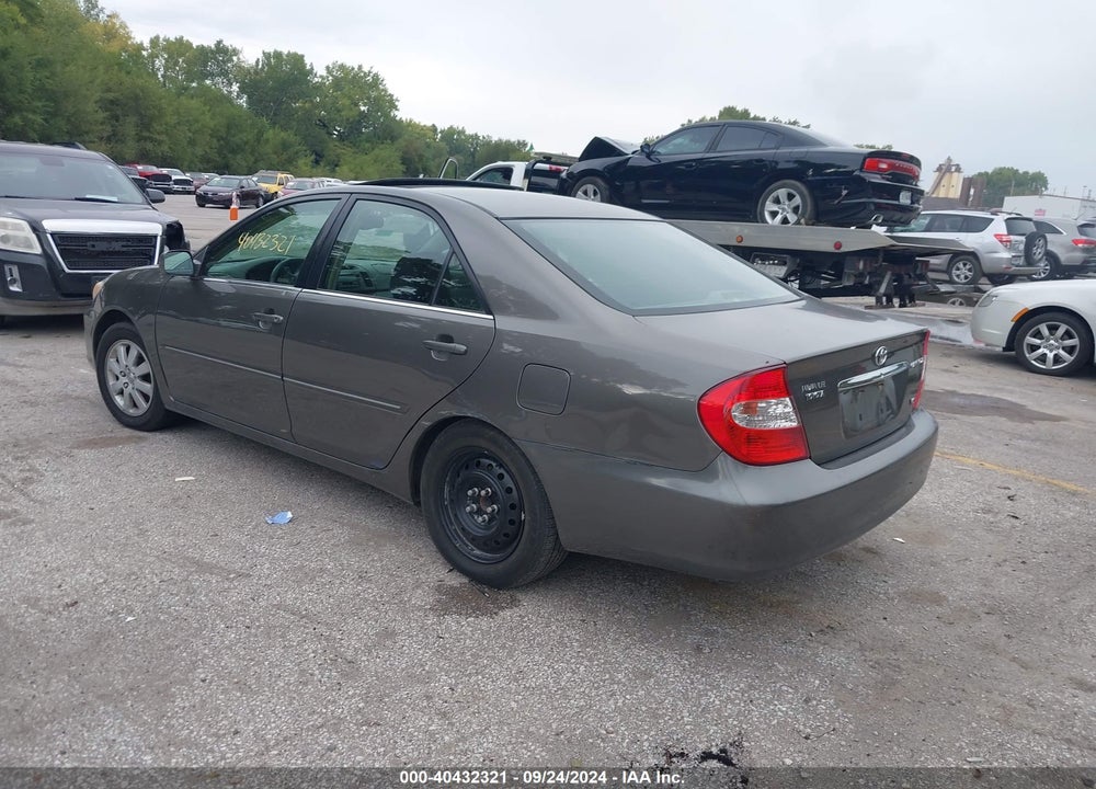 2002 TOYOTA CAMRY XLE V6 VIN: 4T1BF30K22U523957