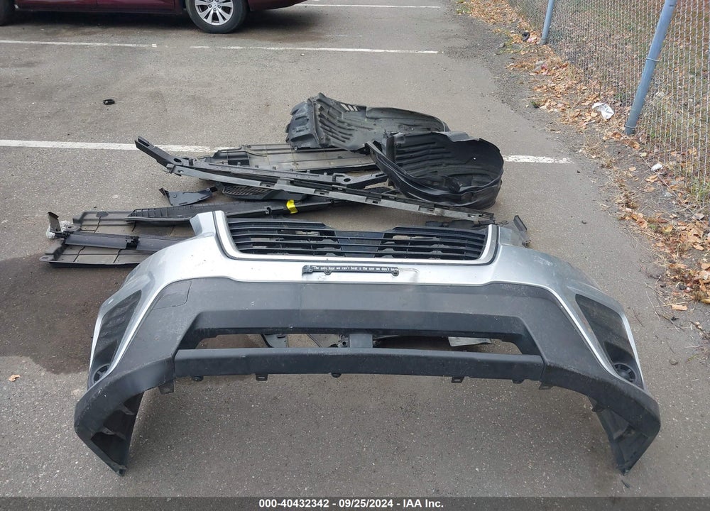 2019 SUBARU FORESTER VIN: JF2SKACC6KH418745