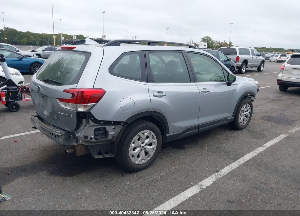 2019 SUBARU FORESTER VIN: JF2SKACC6KH418745