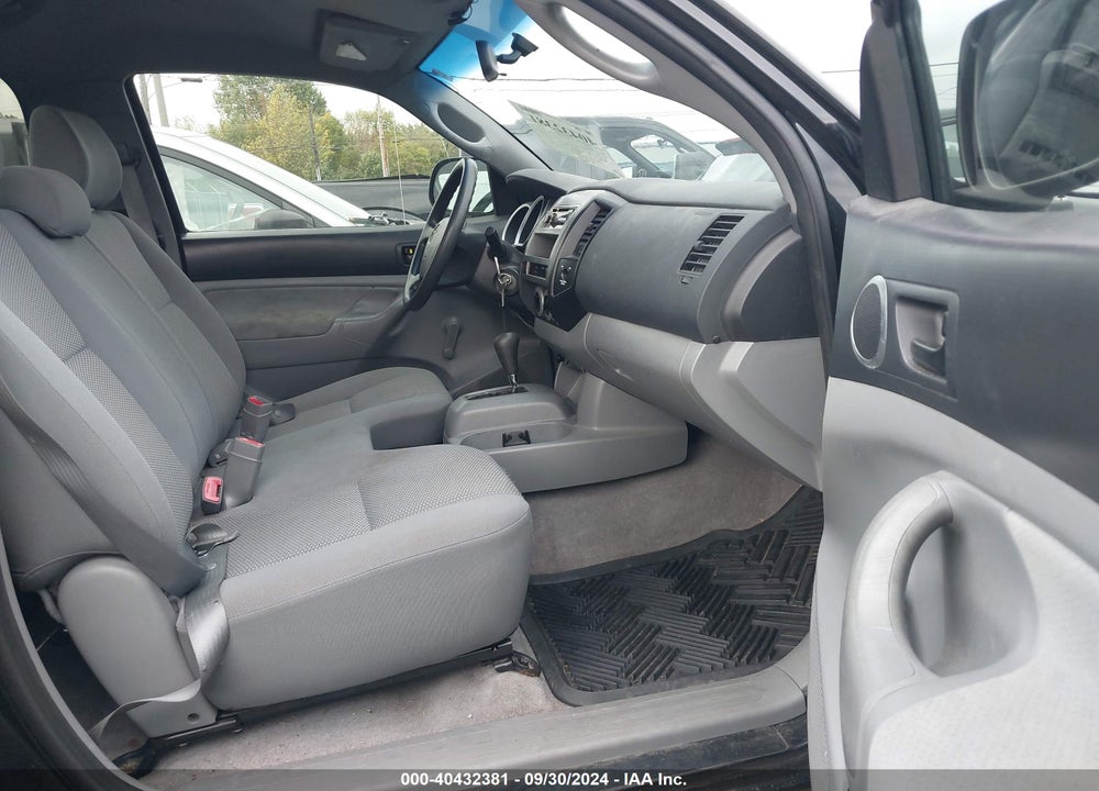 2005 TOYOTA TACOMA VIN: 5TENX22N65Z084208