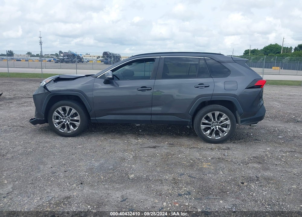 2021 TOYOTA RAV4 XLE PREMIUM VIN: 2T3C1RFV3MW154480