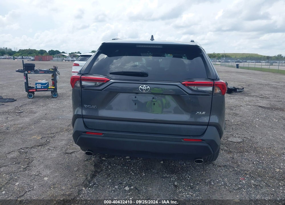 2021 TOYOTA RAV4 XLE PREMIUM VIN: 2T3C1RFV3MW154480