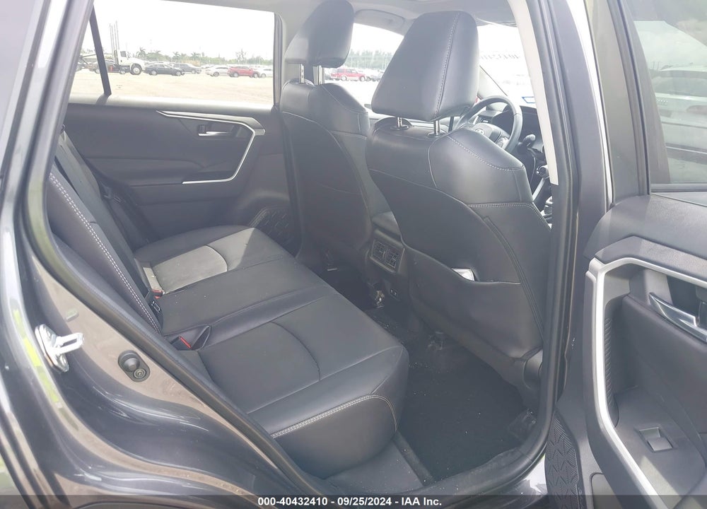 2021 TOYOTA RAV4 XLE PREMIUM VIN: 2T3C1RFV3MW154480