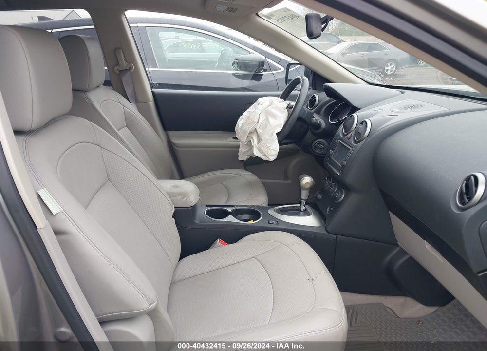 2013 NISSAN ROGUE SV W/SL PKG VIN: JN8AS5MV3DW104006