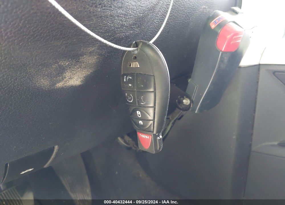 2011 RAM 1500 SLT VIN: 1D7RV1GT7BS552302