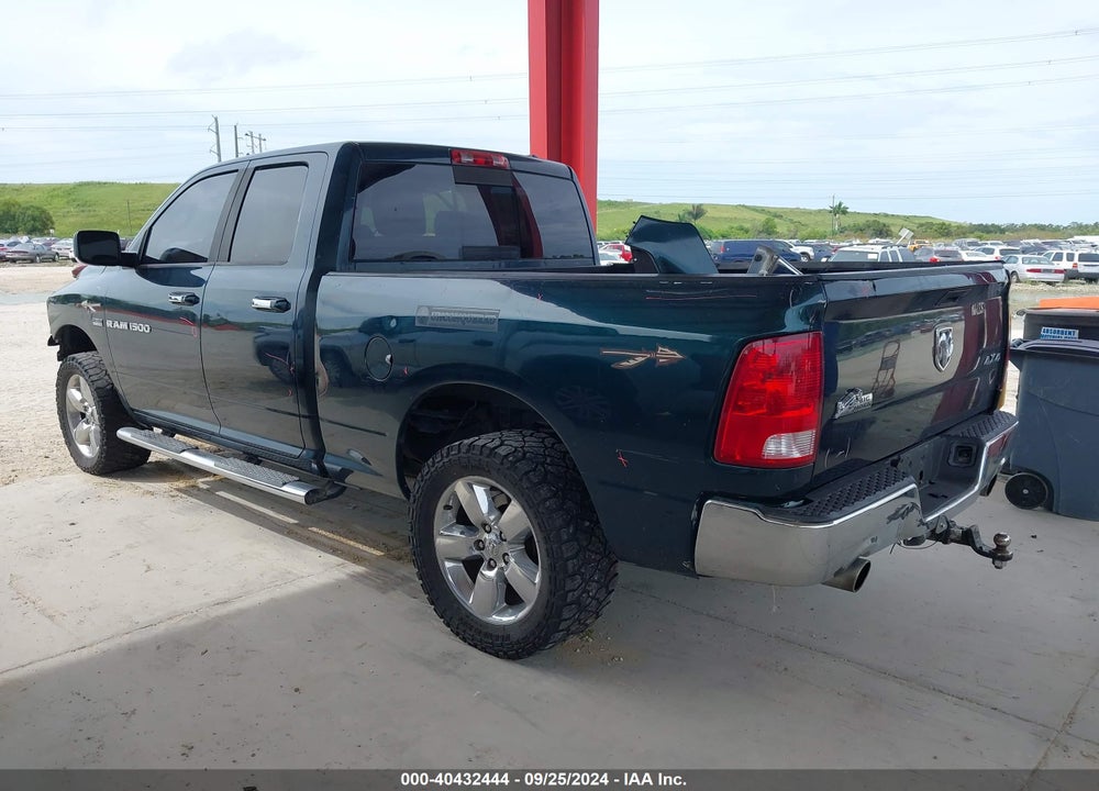 2011 RAM 1500 SLT VIN: 1D7RV1GT7BS552302