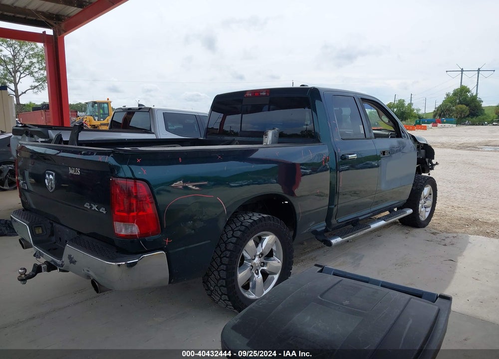 2011 RAM 1500 SLT VIN: 1D7RV1GT7BS552302