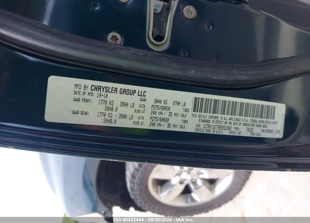 2011 RAM 1500 SLT VIN: 1D7RV1GT7BS552302