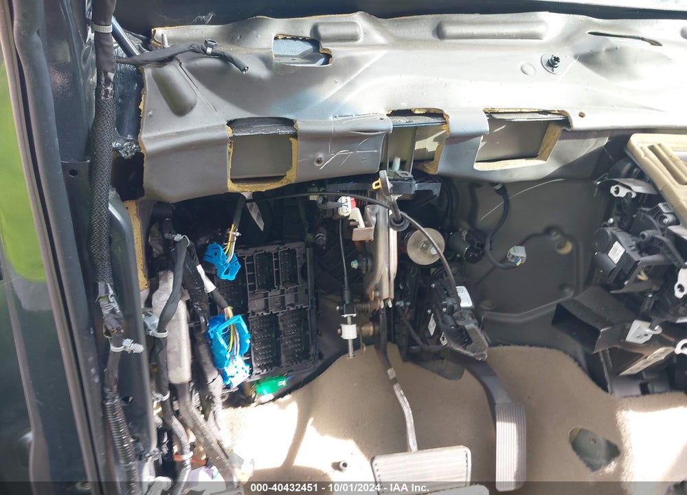 2019 CHEVROLET SUBURBAN LT VIN: 1GNSCHKC2KR254580