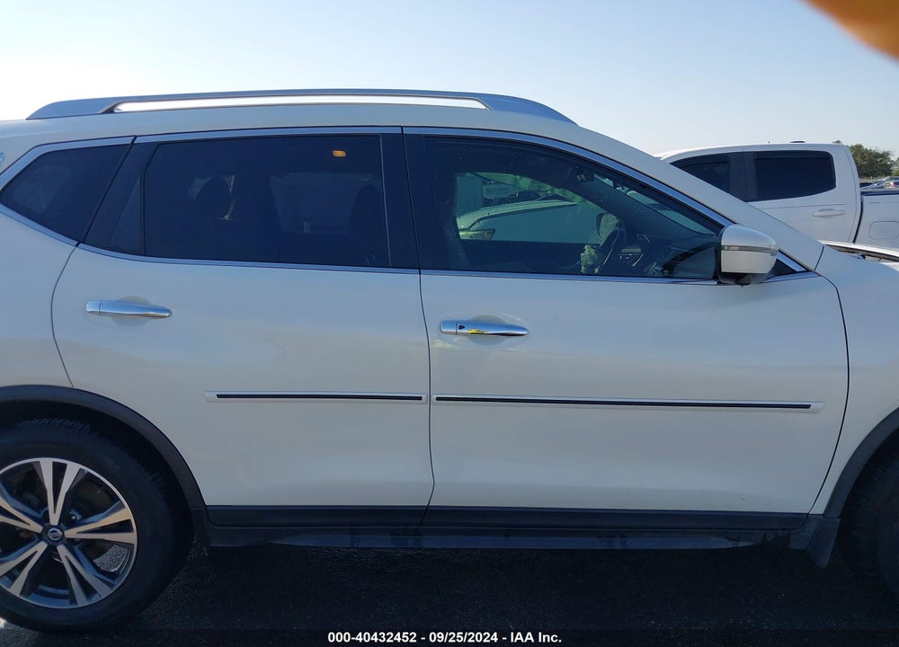 2020 NISSAN ROGUE SV FWD VIN: JN8AT2MT8LW001334