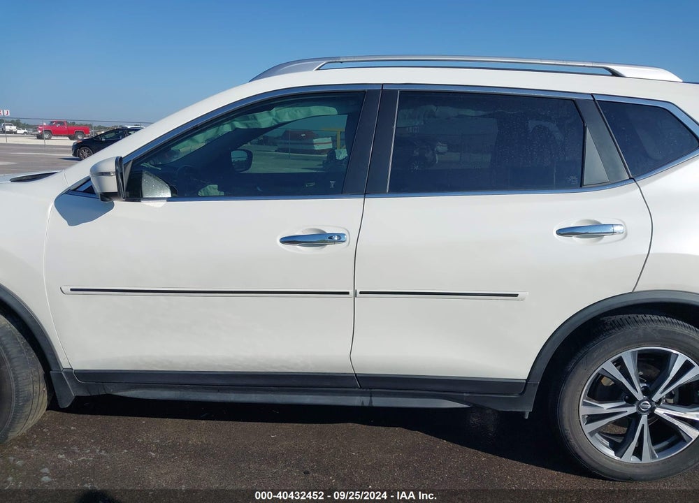 2020 NISSAN ROGUE SV FWD VIN: JN8AT2MT8LW001334