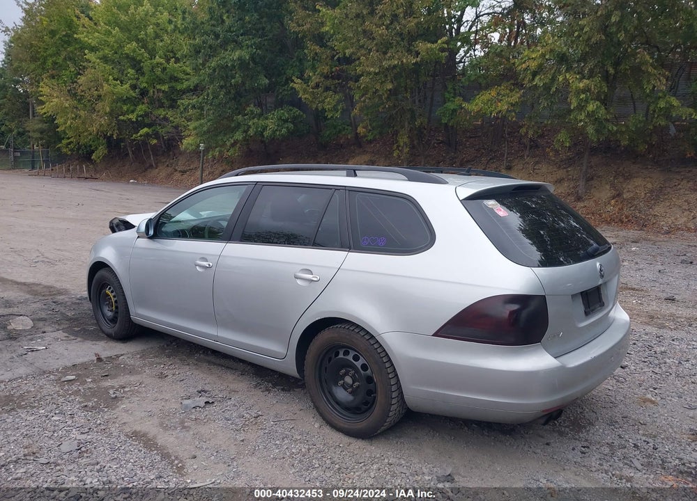 2012 VOLKSWAGEN JETTA SPORTWAGEN 2.5L S VIN: 3VWPP7AJXCM704277