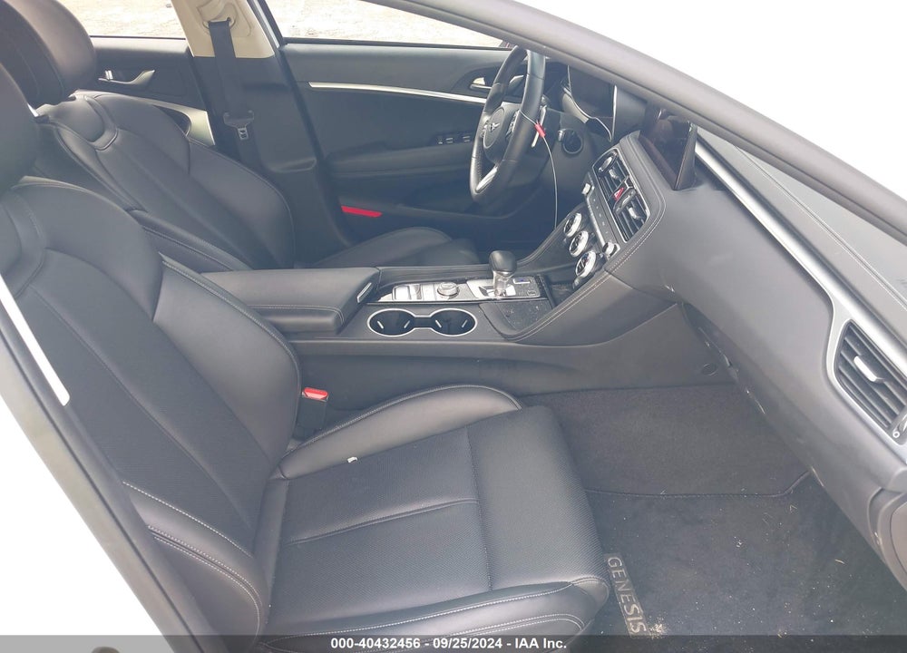 2023 GENESIS G70 2.0T RWD VIN: KMTG34TA0PU125005