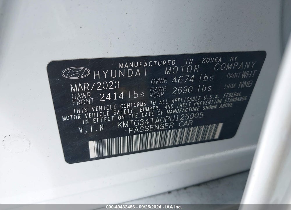 2023 GENESIS G70 2.0T RWD VIN: KMTG34TA0PU125005