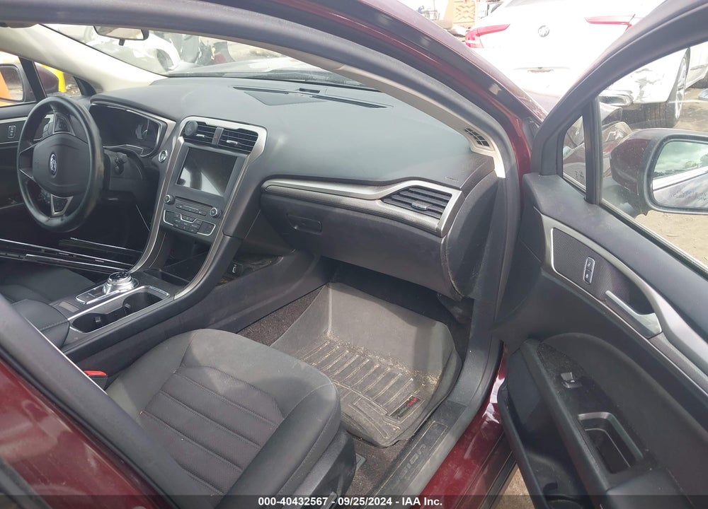 2017 FORD FUSION SE VIN: 3FA6P0HD1HR363471