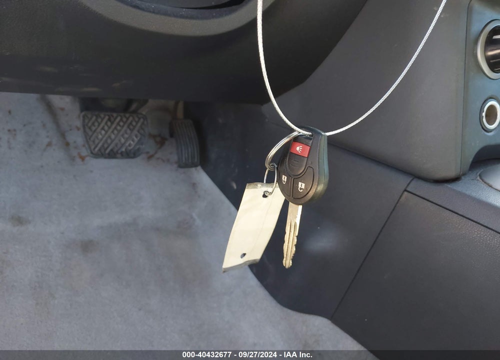 2015 NISSAN ROGUE SELECT S VIN: JN8AS5MT4FW163177