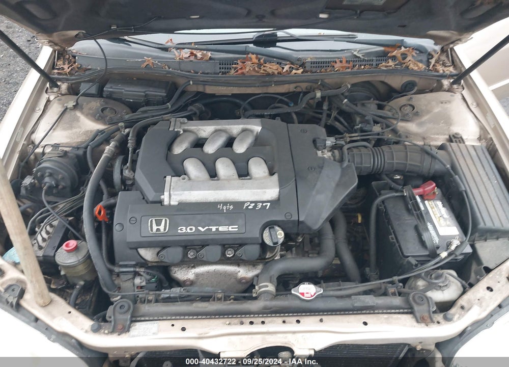 2002 HONDA ACCORD 3.0 EX VIN: 1HGCG16562A024948