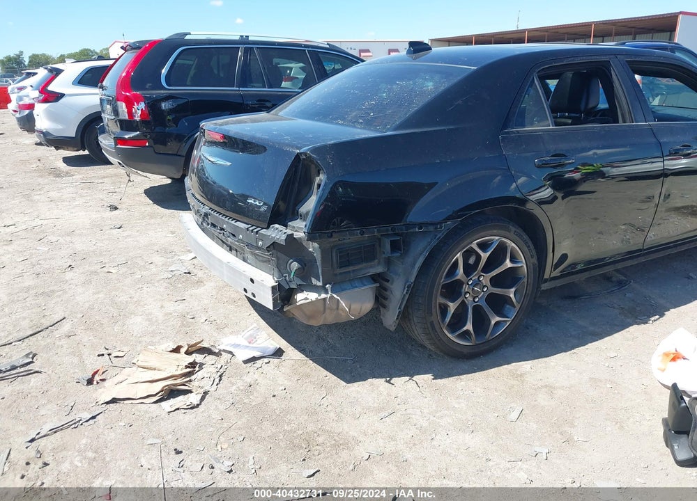 2018 CHRYSLER 300 300S VIN: 2C3CCABG5JH264093