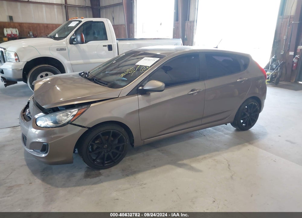 2013 HYUNDAI ACCENT GS VIN: KMHCT5AE2DU086577