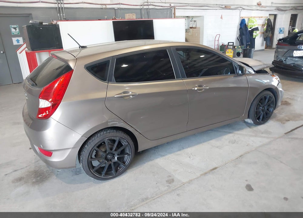 2013 HYUNDAI ACCENT GS VIN: KMHCT5AE2DU086577