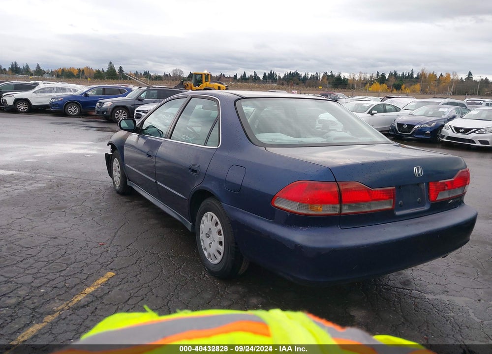 2002 HONDA ACCORD SDN VP VIN: 1HGCF86652A013735