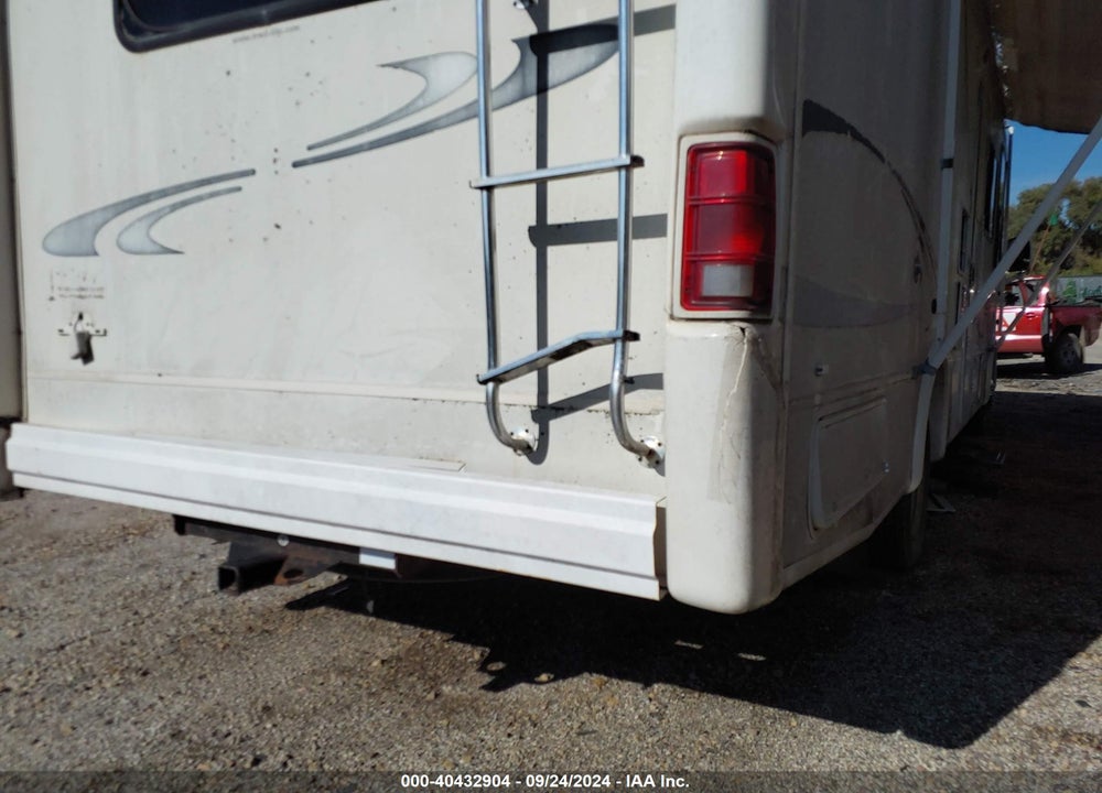 2003 WORKHORSE CUSTOM CHASSIS MOTORHOME CHASSIS P3500 VIN: 5B4KP57G333364863