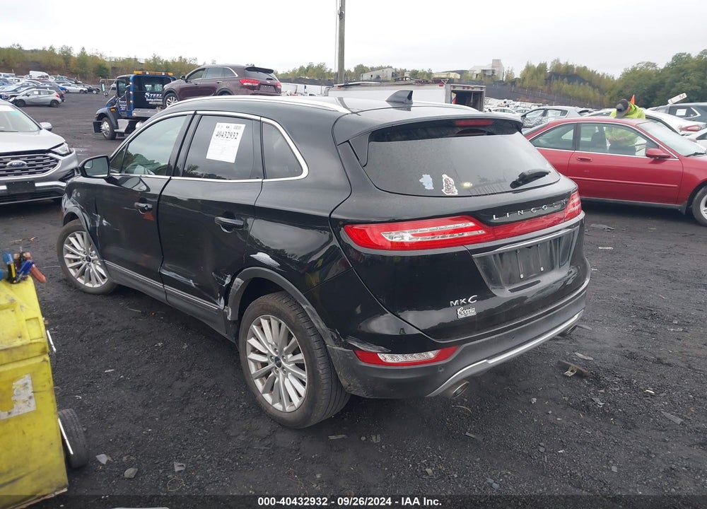 2019 LINCOLN MKC STANDARD VIN: 5LMCJ1D98KUL39439