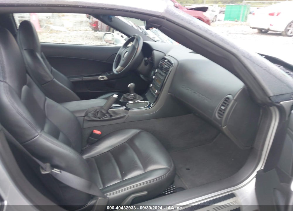 2008 CHEVROLET CORVETTE VIN: 1G1YY25WX85127527