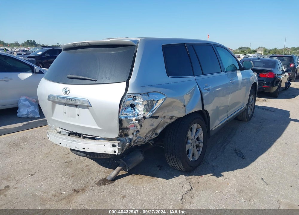 2013 TOYOTA HIGHLANDER BASE V6 VIN: 5TDZK3EH4DS119769