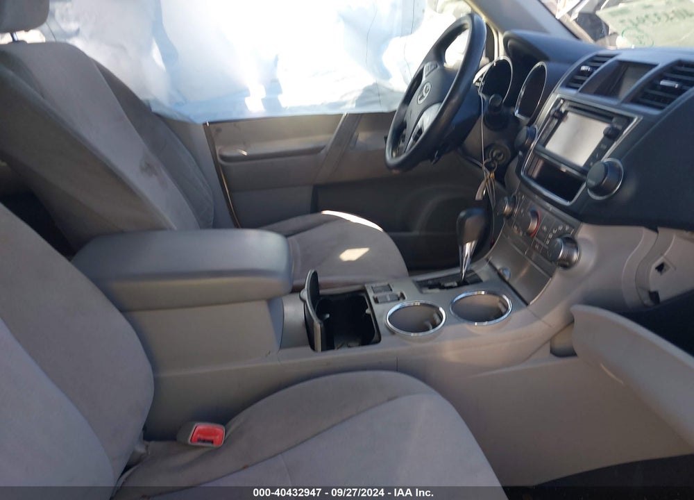 2013 TOYOTA HIGHLANDER BASE V6 VIN: 5TDZK3EH4DS119769