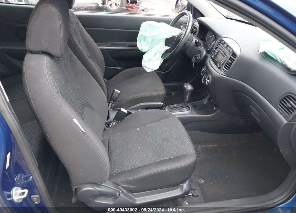 2010 HYUNDAI ACCENT SE VIN: KMHCN3AC4AU168304