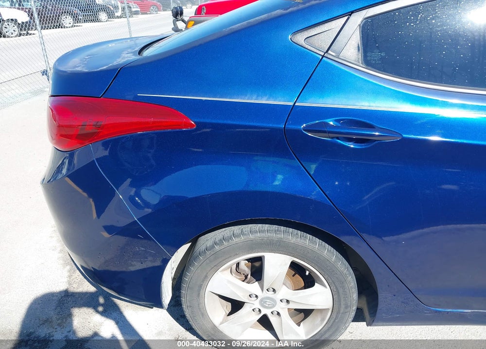 2013 HYUNDAI ELANTRA GLS VIN: KMHDH4AE1DU868871