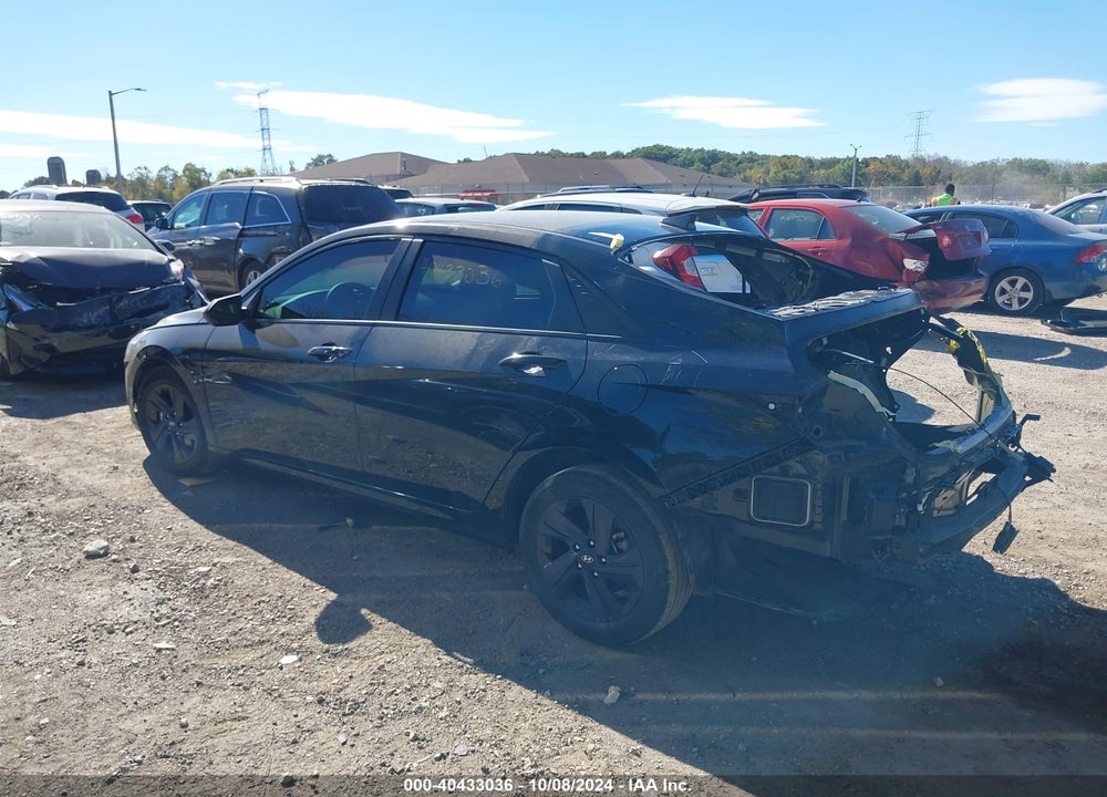 2022 HYUNDAI ELANTRA SEL VIN: 5NPLM4AG9NH075312