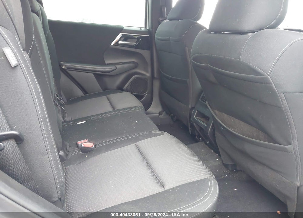 2023 MITSUBISHI OUTLANDER ES 2.5 S-AWC VIN: JA4J4TA87PZ009714
