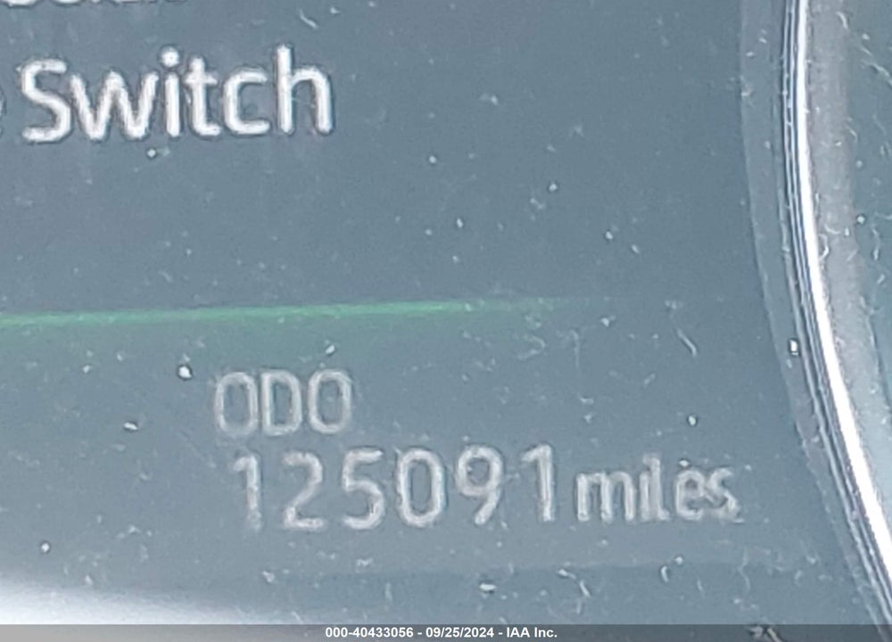 2018 TOYOTA CAMRY XLE VIN: 4T1B11HK2JU062782