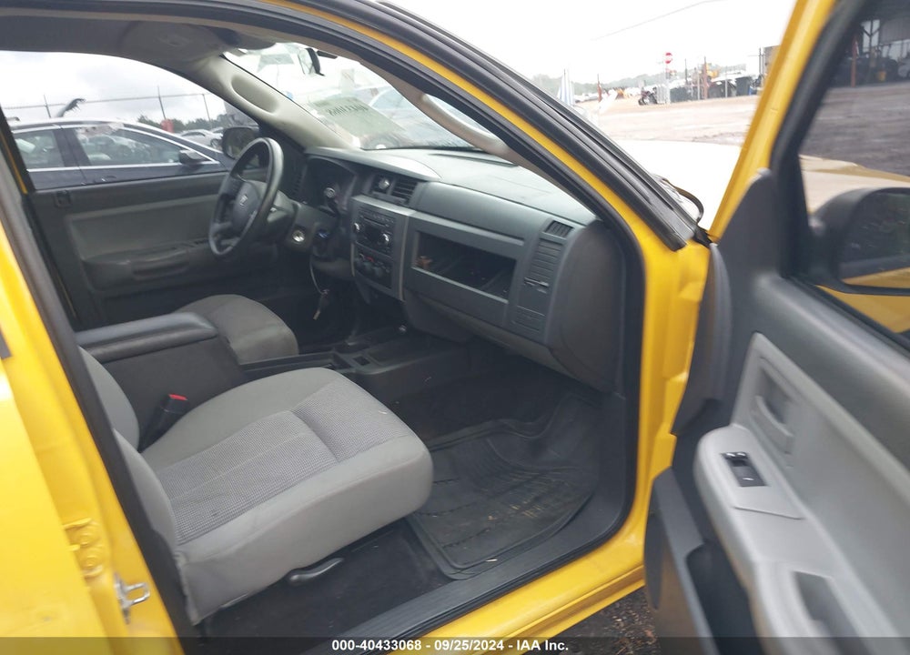 2008 DODGE DAKOTA SLT VIN: 1D7HW48N08S536137