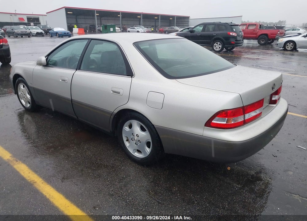 2000 LEXUS ES 300 VIN: JT8BF28G3Y5099592