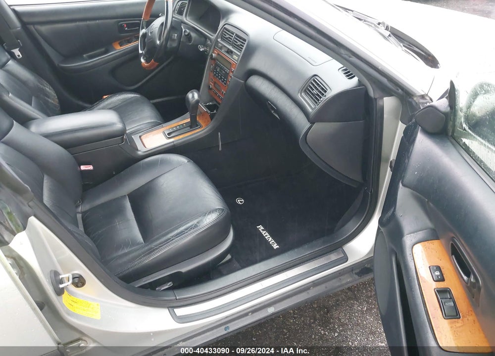 2000 LEXUS ES 300 VIN: JT8BF28G3Y5099592