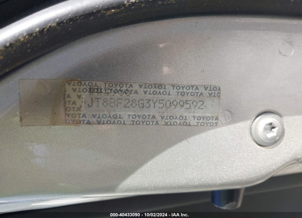 2000 LEXUS ES 300 VIN: JT8BF28G3Y5099592