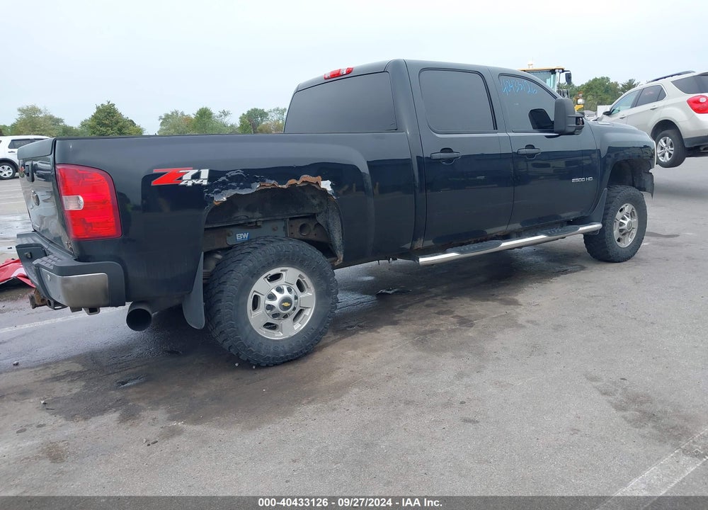 2011 CHEVROLET SILVERADO 2500HD LT VIN: 1GC1KXC88BF251762
