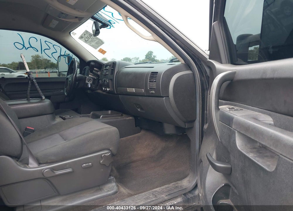 2011 CHEVROLET SILVERADO 2500HD LT VIN: 1GC1KXC88BF251762
