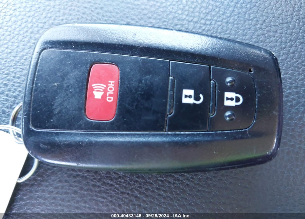 2020 TOYOTA RAV4 XLE VIN: 2T3P1RFV8LW115691