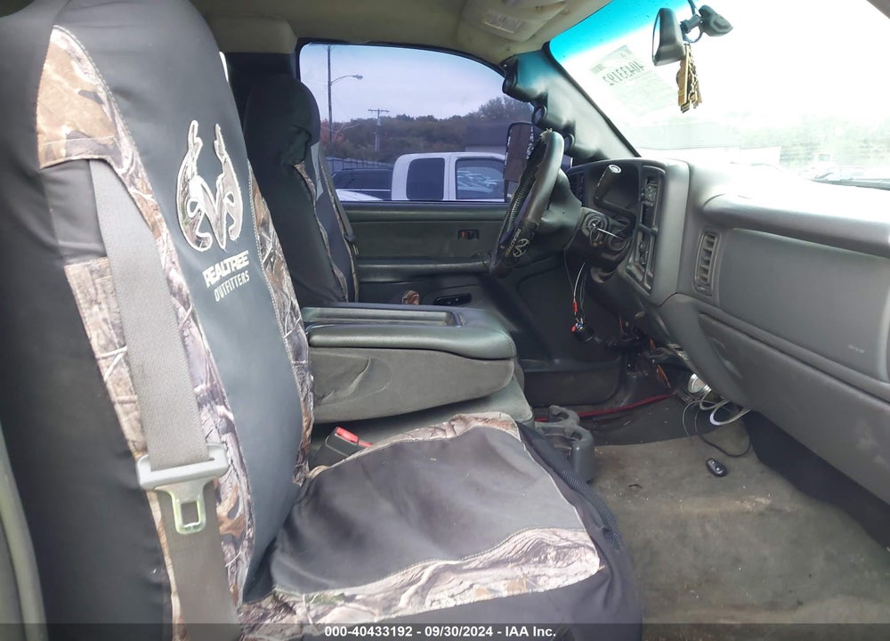 2003 CHEVROLET SILVERADO 2500HD LS VIN: 1GCHK29163E153042