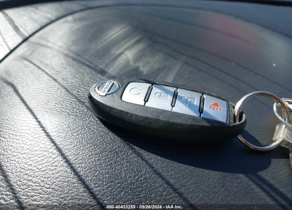 2019 NISSAN KICKS SV VIN: 3N1CP5CU2KL482404