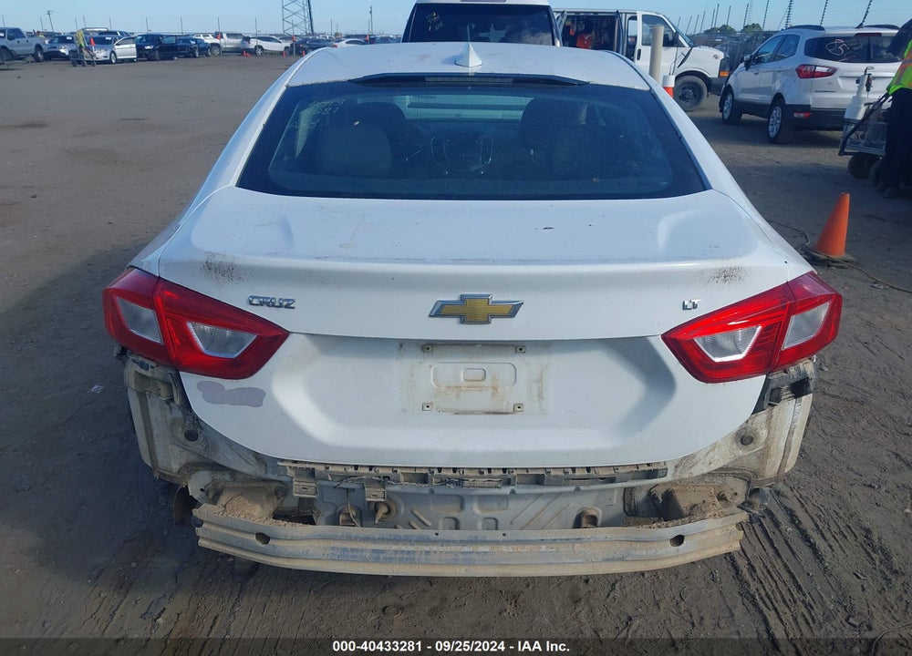 2017 CHEVROLET CRUZE LT AUTO VIN: 1G1BE5SM3H7196504