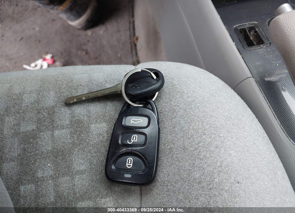 2007 HYUNDAI SONATA LIMITED/SE V6 VIN: 5NPEU46F17H296012