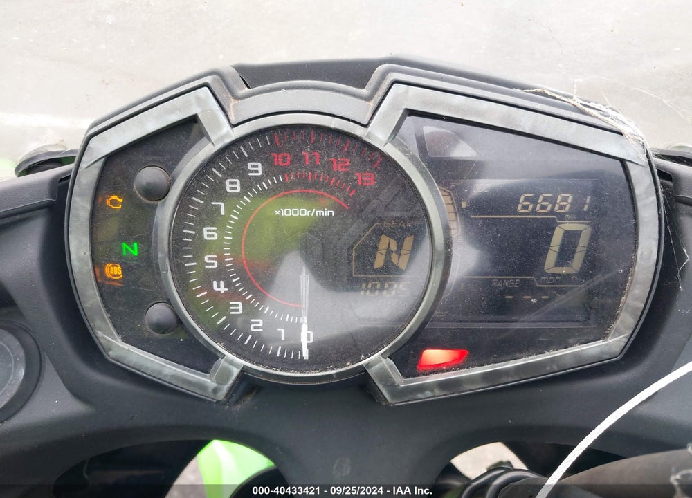 2017 KAWASAKI EX650 F VIN: JKAEXEK12HDA01222