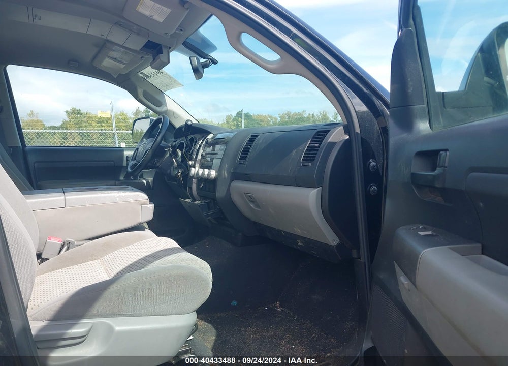 2012 TOYOTA TUNDRA GRADE 5.7L V8 VIN: 5TFDY5F17CX224689
