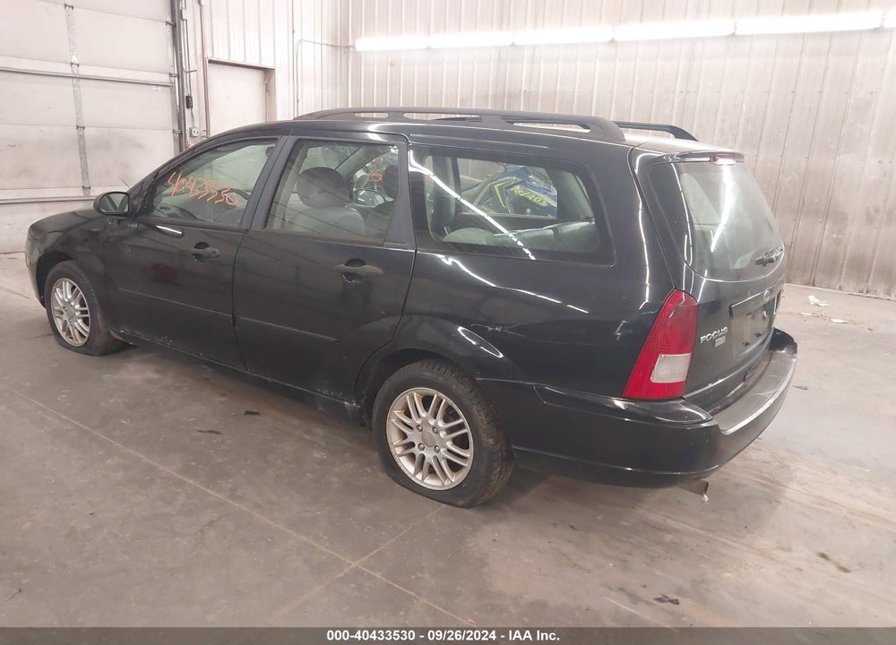 2005 FORD FOCUS ZXW VIN: 1FAFP36NX5W173044