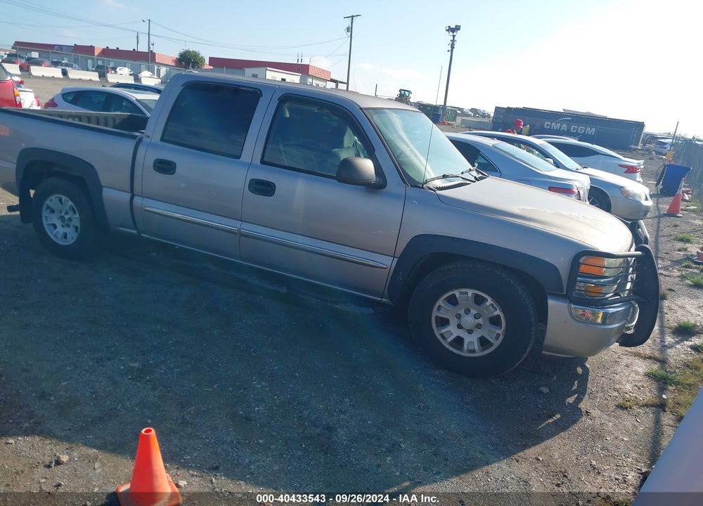 2005 GMC SIERRA 1500 SLE VIN: 2GTEC13T251107927